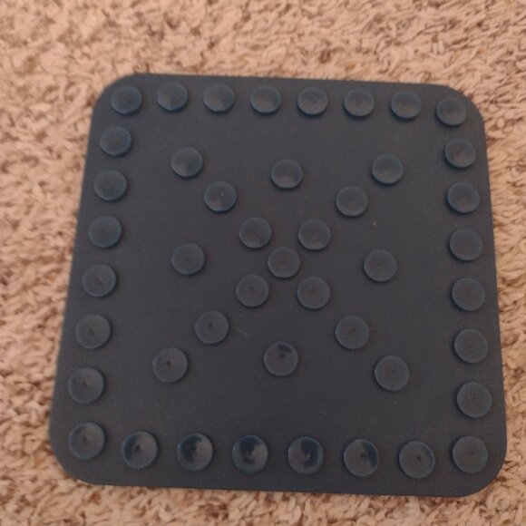 8" dog lick mat - Bundle and save! - Picture 2 of 2